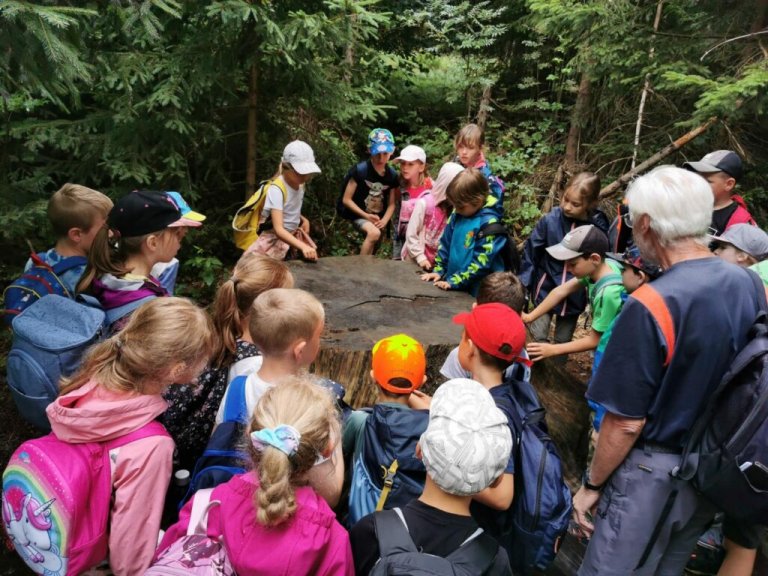 Die Grundschule erkundet den Nationalpark