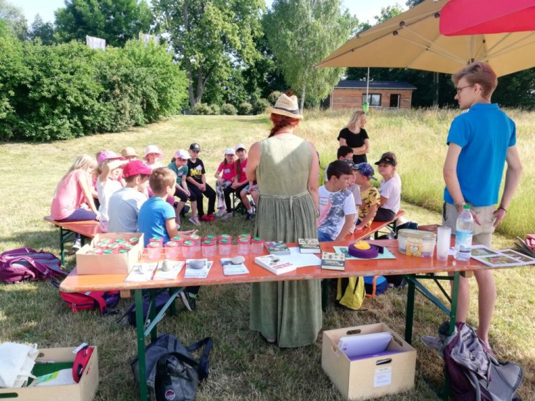 Grossansicht in neuem Fenster: 20.06.2023: Dorfwiesentag in den Rottauen in Pfarrkirchen Grossansicht in neuem Fenster: 20.06.2023: Dorfwiesentag in den Rottauen in Pfarrkirchen