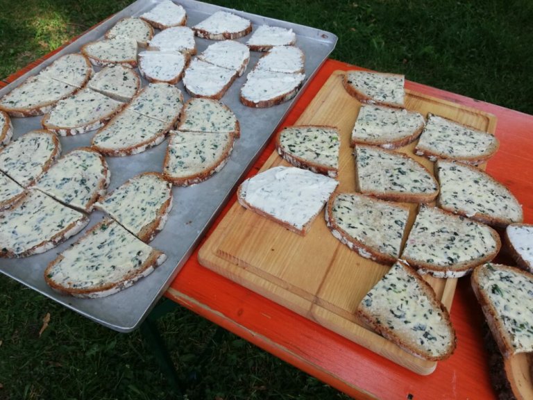 Grossansicht in neuem Fenster: 20.06.2023: Dorfwiesentag in den Rottauen in Pfarrkirchen Grossansicht in neuem Fenster: 20.06.2023: Dorfwiesentag in den Rottauen in Pfarrkirchen